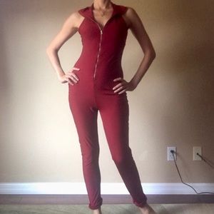 NWT SHOP WTD Zip Up cherry red collared sleeveless Stretch Sexy Jumpsuit 4/6